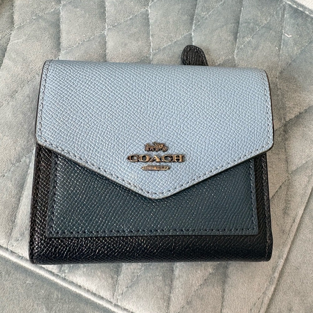 Coach Women's Blue and Black Leather Wallet